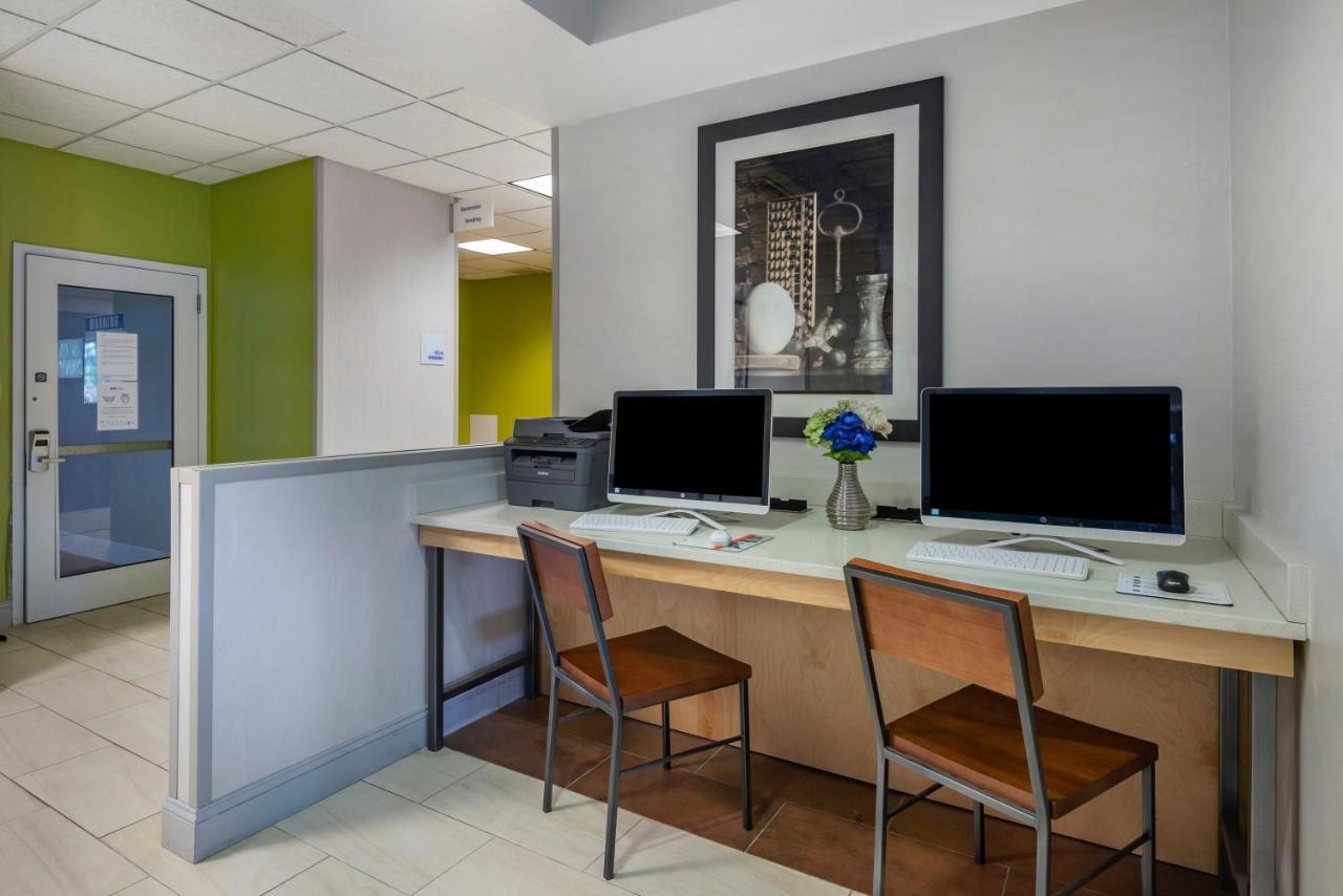 Holiday Inn Express Charlotte West - Gastonia By Ihg Exterior photo